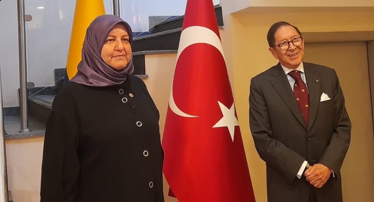 Reunión del Señor Embajador Riaño con Presidenta del Grupo Turco en el Parlamento Andino y de Amistad con Colombia