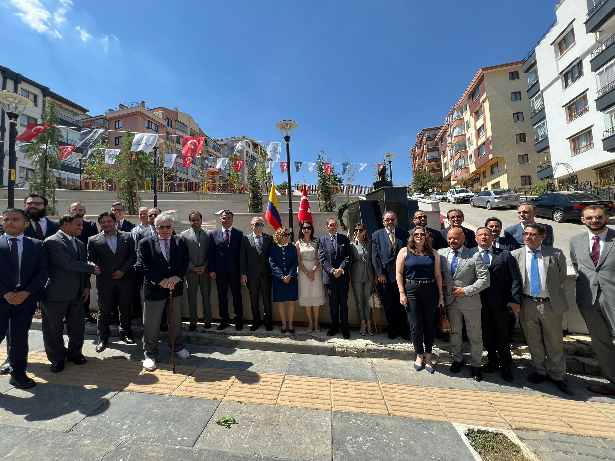 Actos conmemorativos en Türkiye con ocasión del 214 aniversario de la Independencia Nacional de Colombia