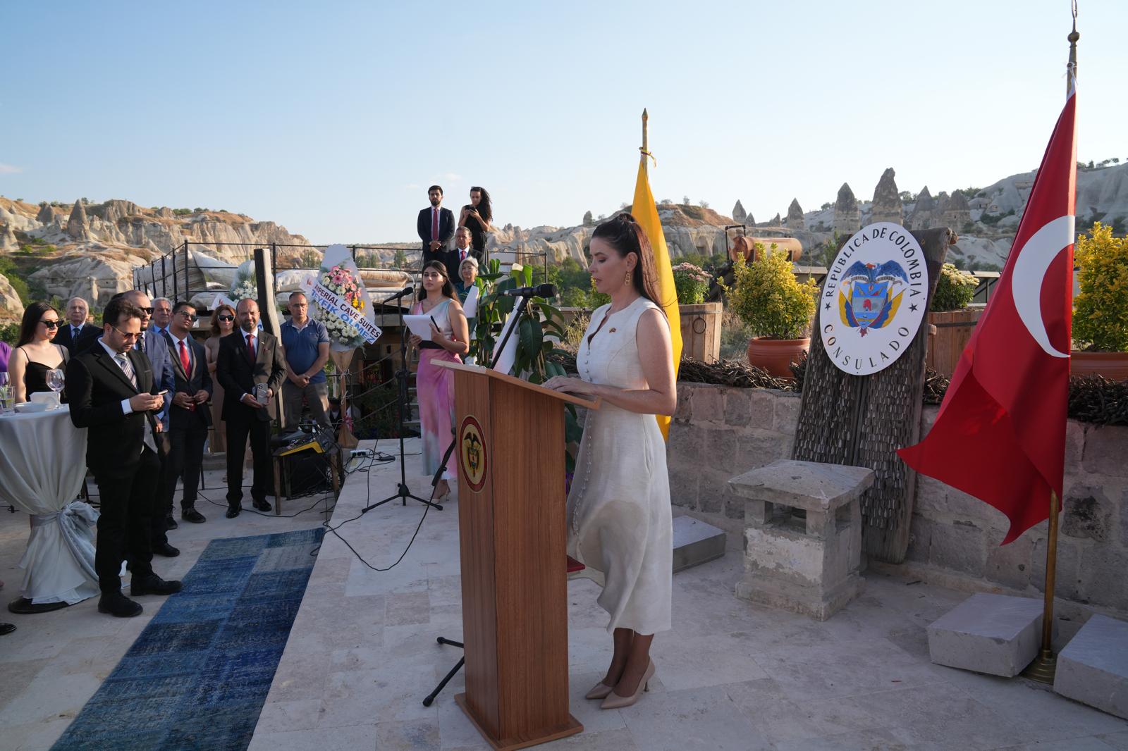 Actos conmemorativos en Türkiye con ocasión del 214 aniversario de la Independencia Nacional de Colombia