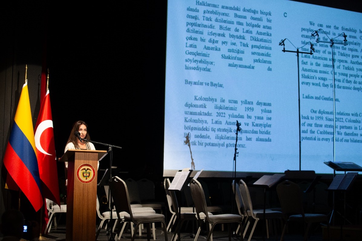Concierto por la Paz y las Relaciones Diplomáticas entre Colombia y Türkiye, con la Orquesta Filarmónica Limak, bajo la batuta de la reconocida Directora colombiana Paola Ávila, en calidad de invitada.