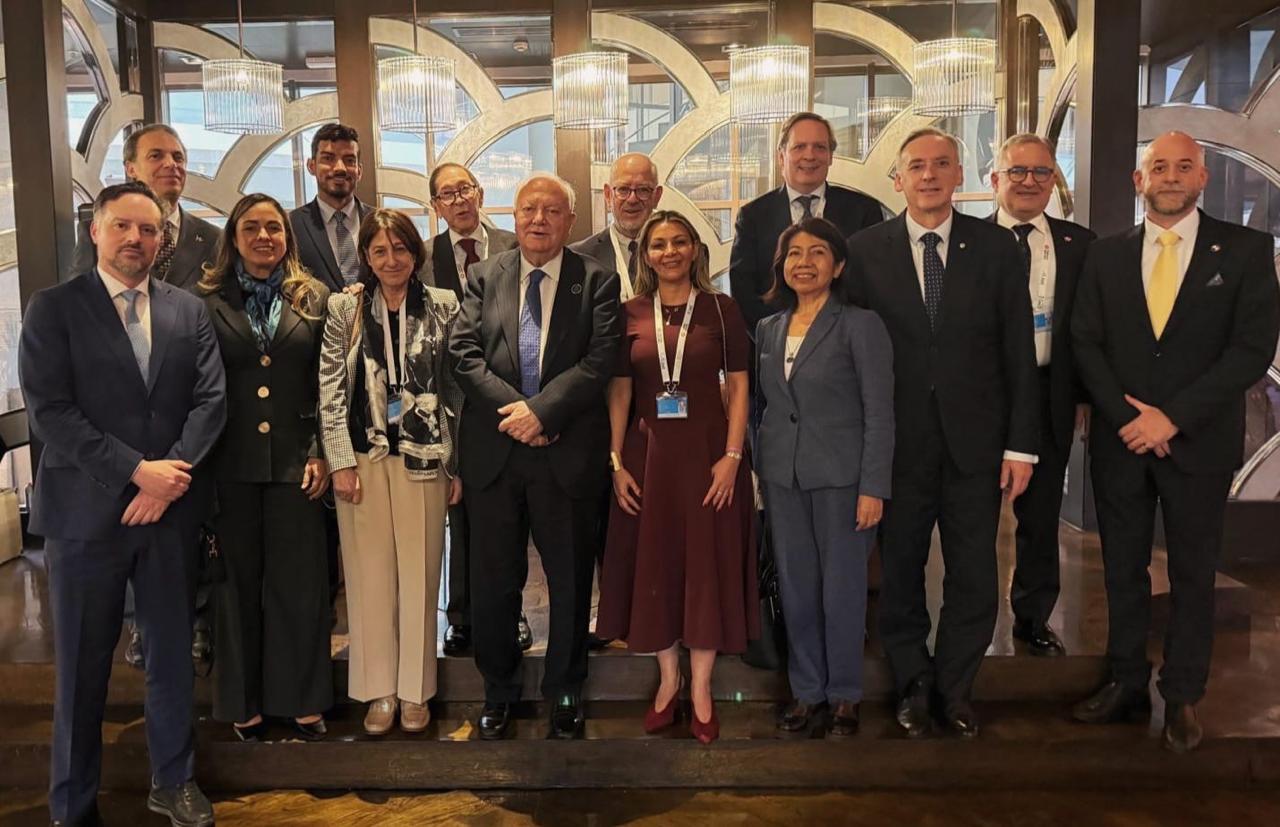 Colombia refuerza su protagonismo global en el Foro de Antalya y consolida agenda de cooperación internacional