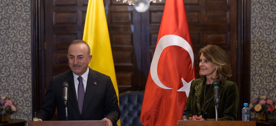 Cancilleres de Colombia y Turquía fortalecen asuntos económicos y de cooperación