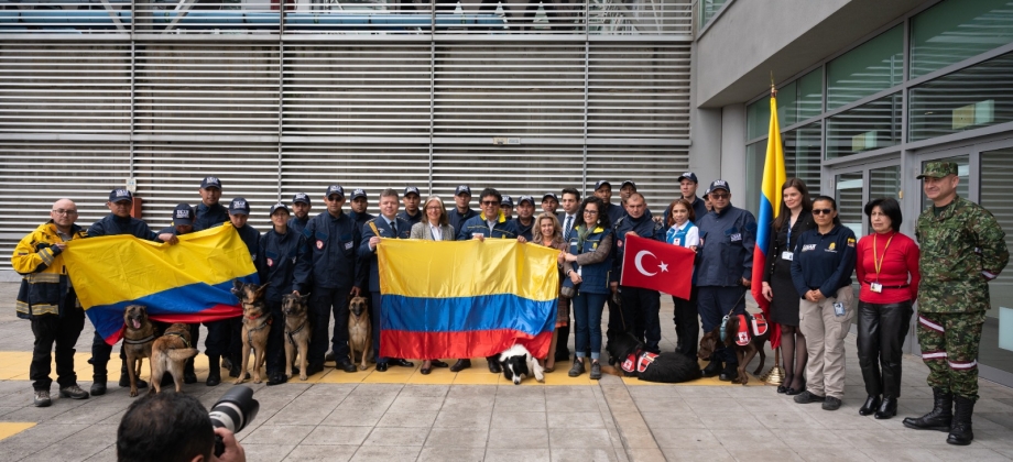 Misión colombiana viaja a Türkiye para ayudar a las víctimas del terremoto