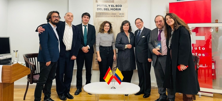 Ciclo de conferencias de la escritora y periodista Laura Restrepo en Estambul y Ankara, y ceremonia de clausura del curso de español para Diplomáticos del Ministerio de Relaciones Exteriores y servidores públicos de Türkıye