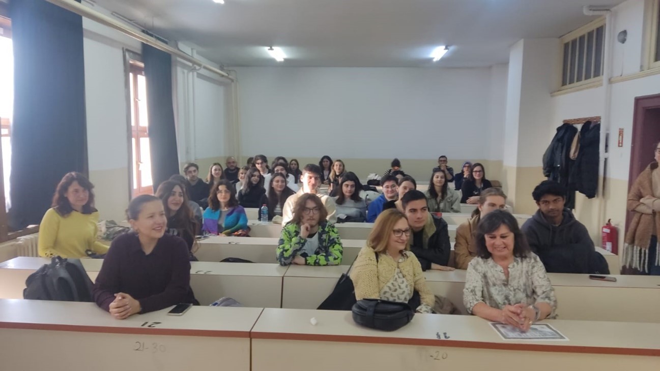 Ciclo de conferencias de la escritora y periodista Laura Restrepo en Estambul y Ankara, y ceremonia de clausura del curso de español para Diplomáticos del Ministerio de Relaciones Exteriores y servidores públicos de Turquía